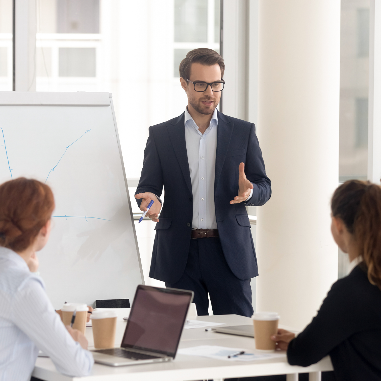 Führungskräfte-Generationen-managen